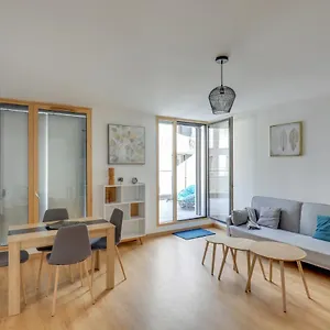  Appartement Chic And Spacious Apart Southern Paris France
